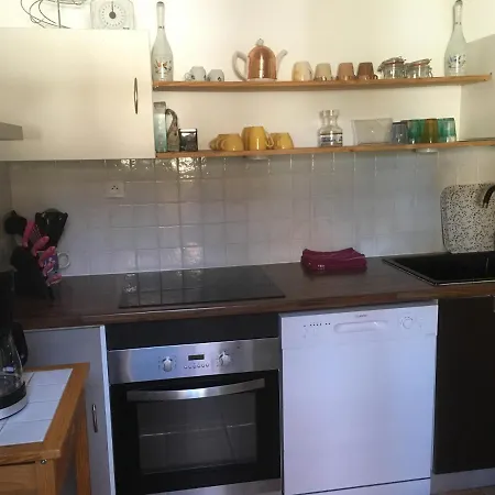 Le Clos Des Gites, Maisons De Vacances, * Châteauneuf-Val-Saint-Donat