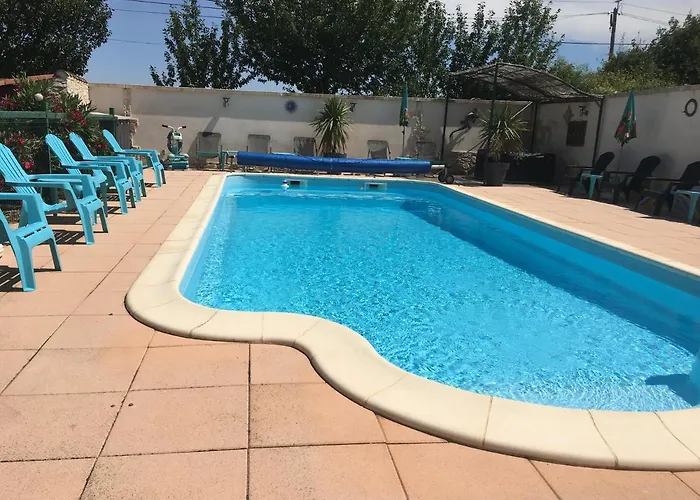 Le Clos Des Gites, Maisons De Vacances, * Chateauneuf-Val-Saint-Donat