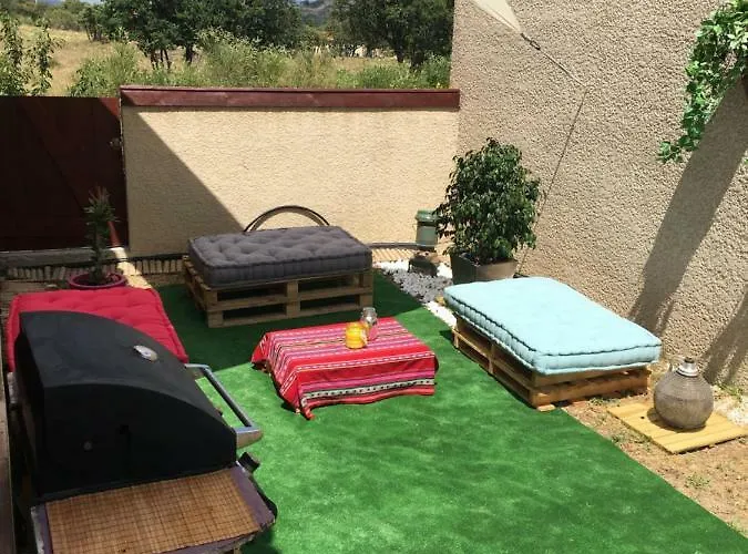 Дом отдыха Le Clos Des Gites, Maisons De Vacances, Chateauneuf-Val-Saint-Donat