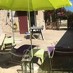 Le Clos Des Gites, Maisons De Vacances, * Châteauneuf-Val-Saint-Donat