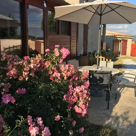 Le Clos Des Gites, Maisons De Vacances, * Chateauneuf-Val-Saint-Donat