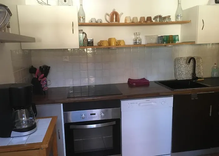 Le Clos Des Gites, Maisons De Vacances, * Chateauneuf-Val-Saint-Donat