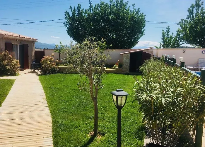 Le Clos Des Gites, Maisons De Vacances, * Chateauneuf-Val-Saint-Donat